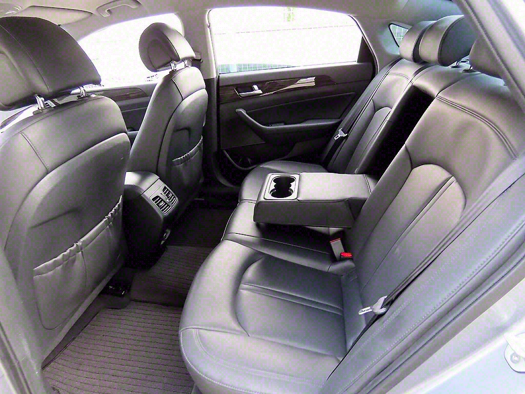 HYUNDAI Sonata - Vista 6