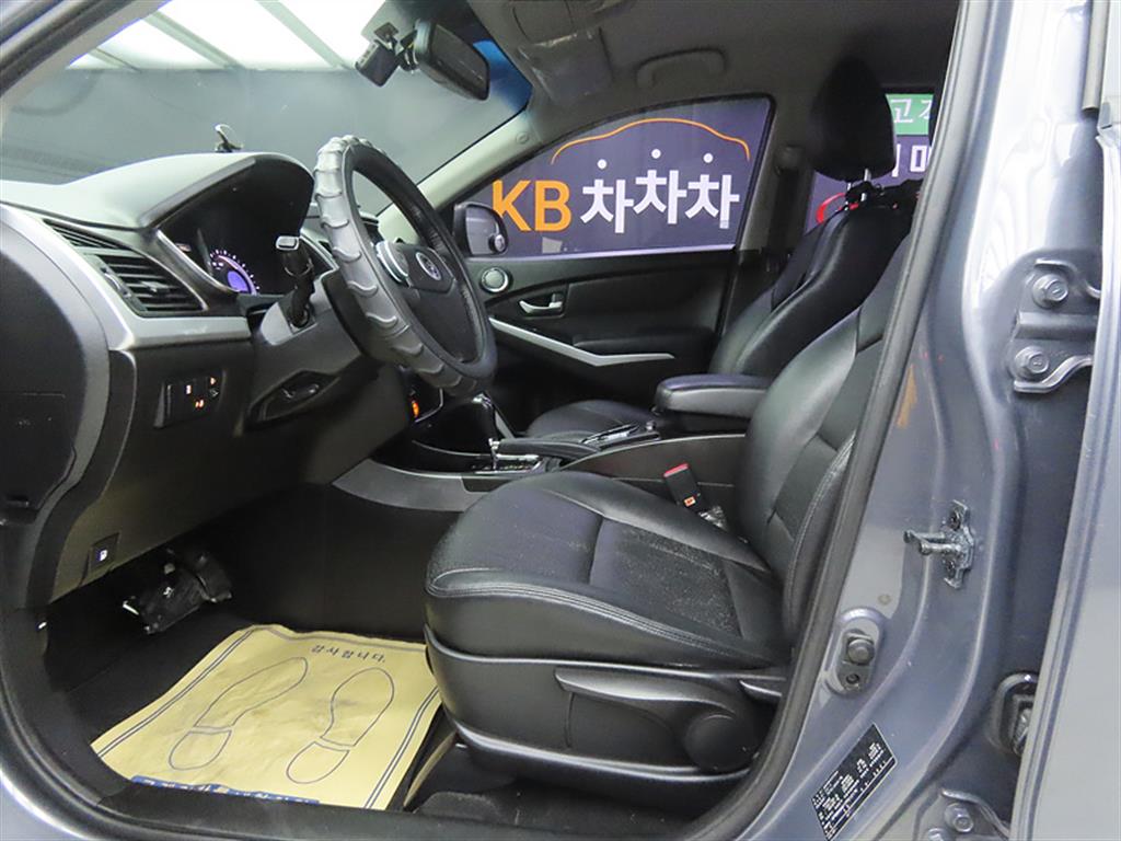 Ssangyong Korando - Vista 5