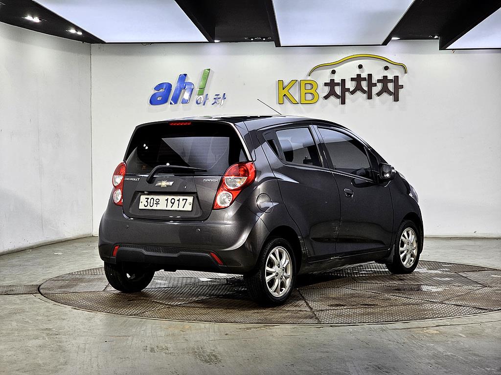 Chevrolet Spark - Vista 4