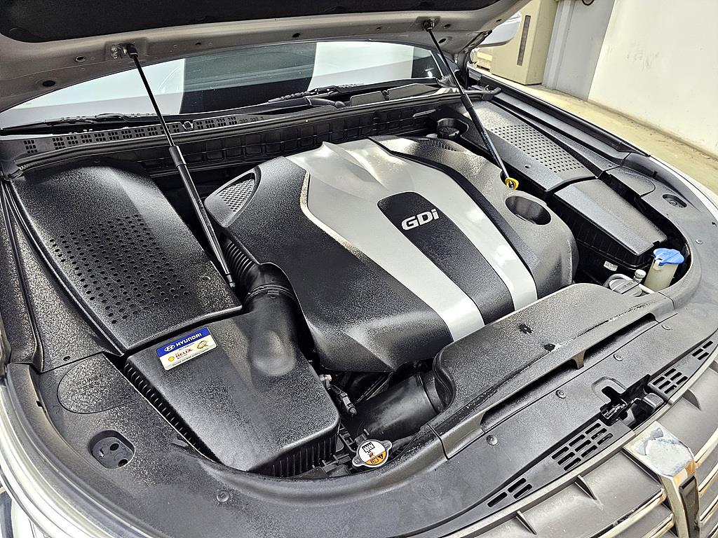 HYUNDAI Equus - Vista 6