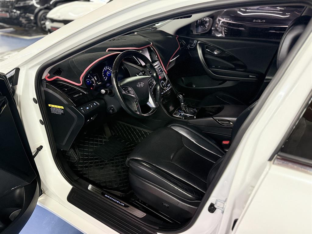 HYUNDAI Grandeur - Vista 6