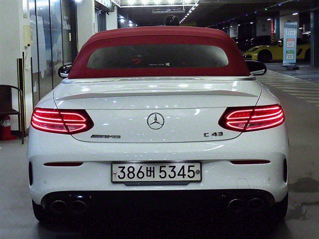 Mercedes Benz C Class - Vista 5