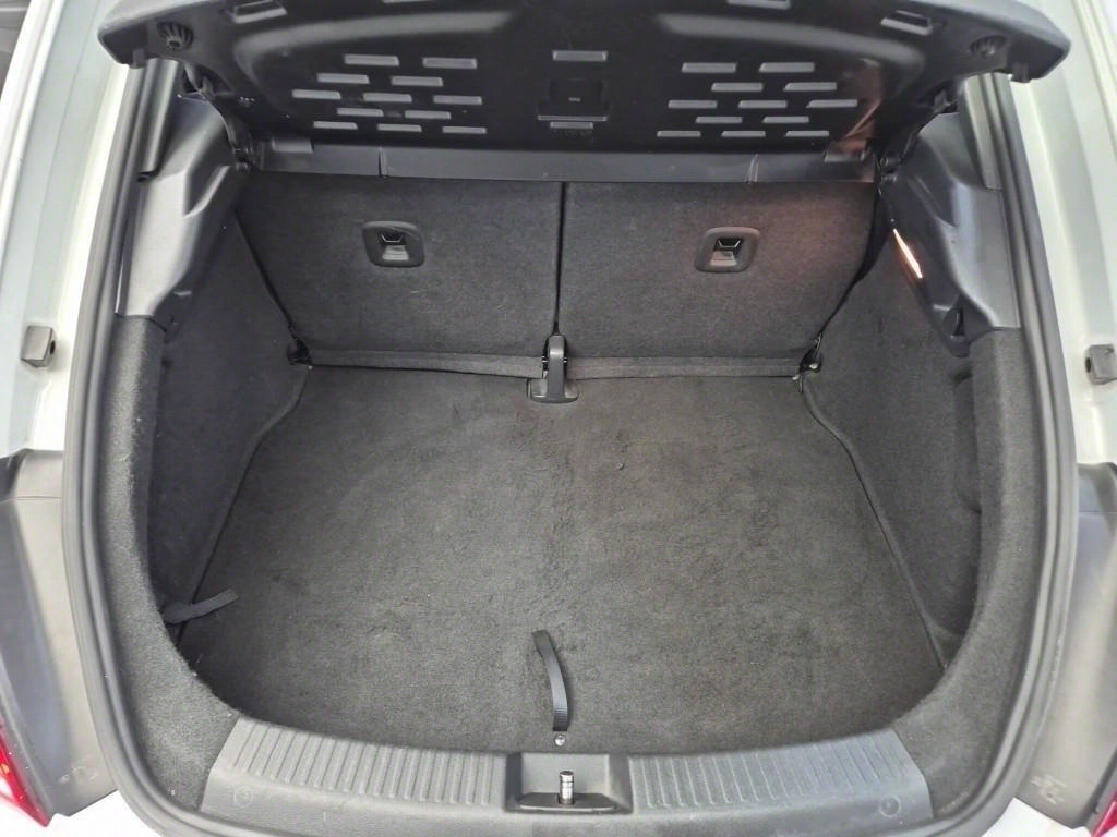 Volkswagen Beetle 2015 Blanco - Importación desde Corea - HF Imports Iquique - Foto 18