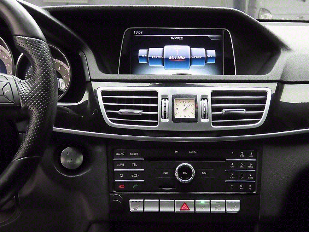 Mercedes Benz E class - Vista 8