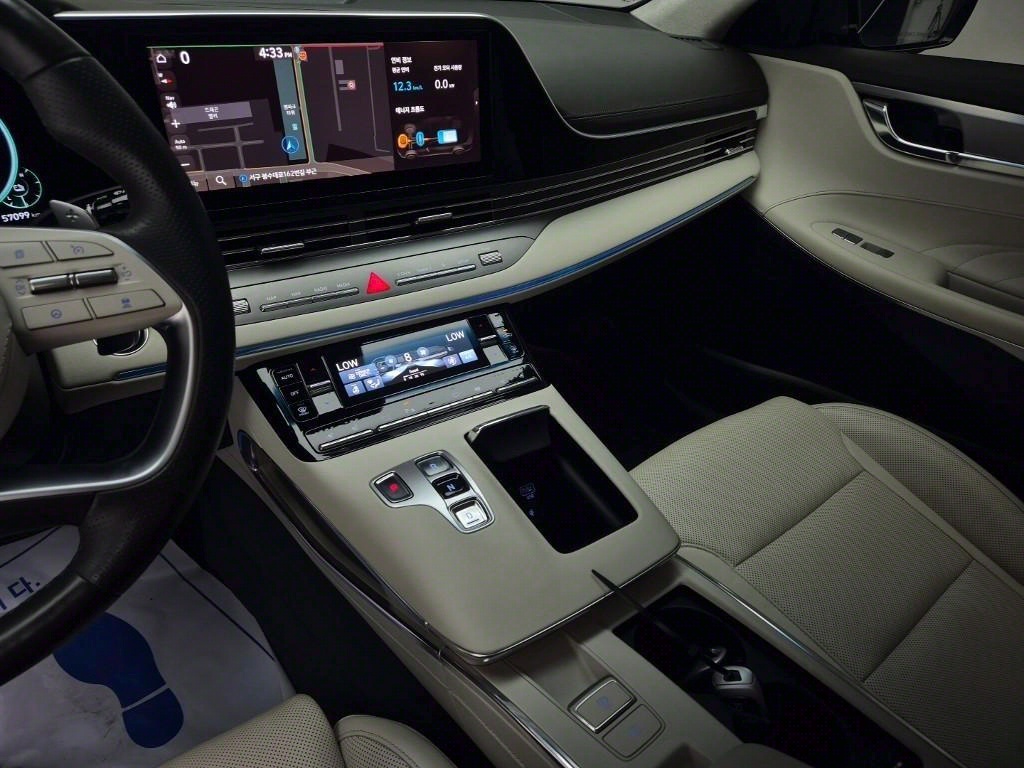 HYUNDAI Grandeur - Vista 10