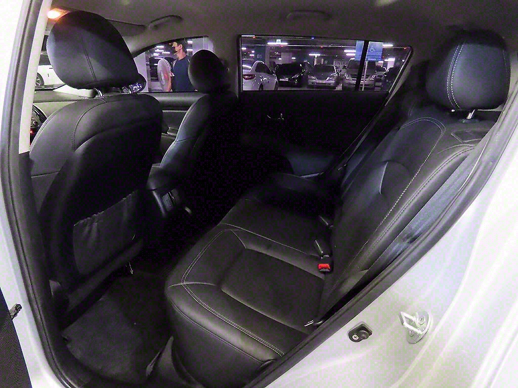 KIA Sportage - Vista 7