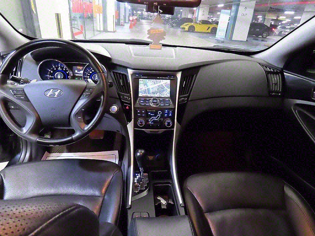 HYUNDAI Sonata - Vista 10