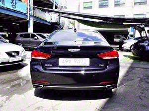 HYUNDAI Genesis - Vista 6