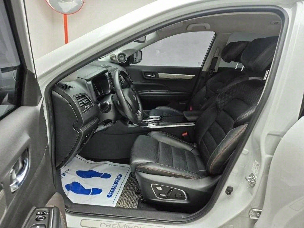 SAMSUNG QM6 - Vista 11