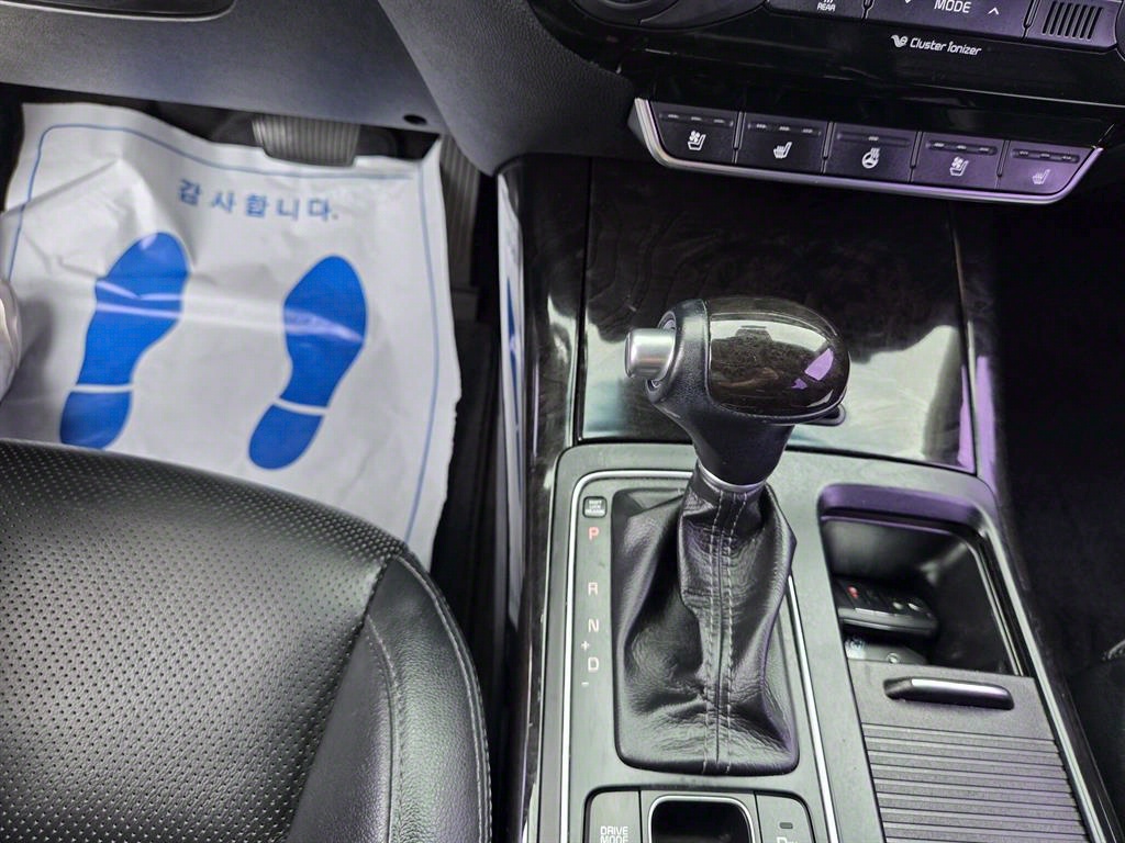 KIA Sorento - Vista 8