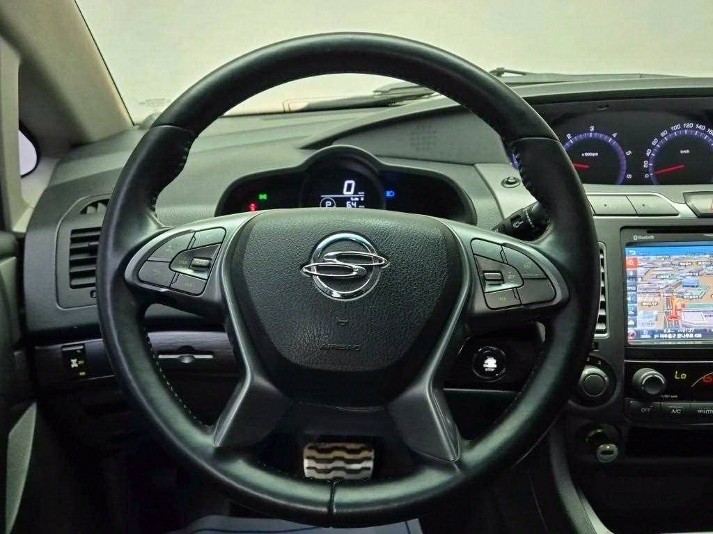 Ssangyong Korando - Vista 9