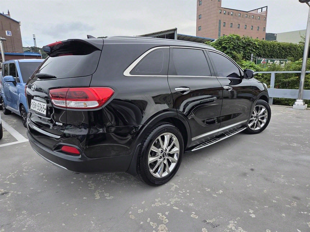 KIA Sorento - Vista 4