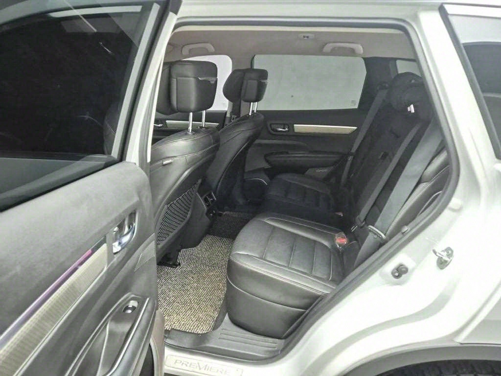 SAMSUNG QM6 - Vista 12