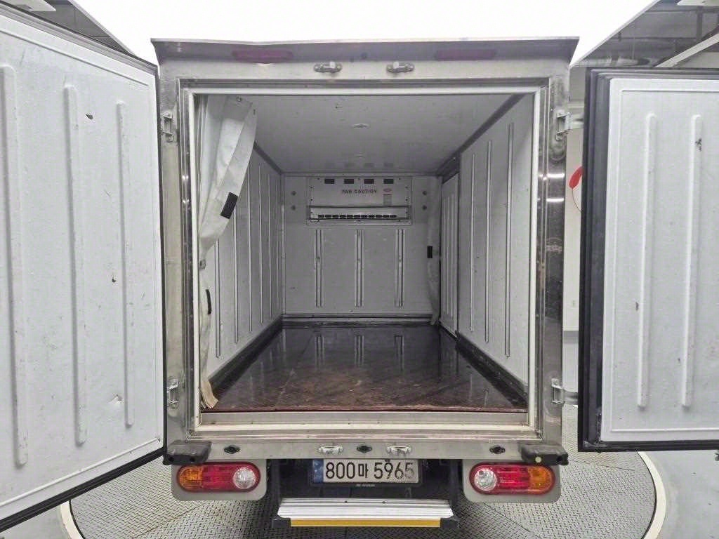Small Truck Freezer Box(High Deck) 2023 Blanco - Importación desde Corea - HF Imports Iquique - Foto 18