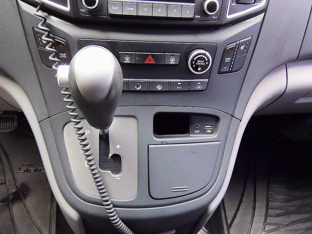 HYUNDAI Starex - Vista 11