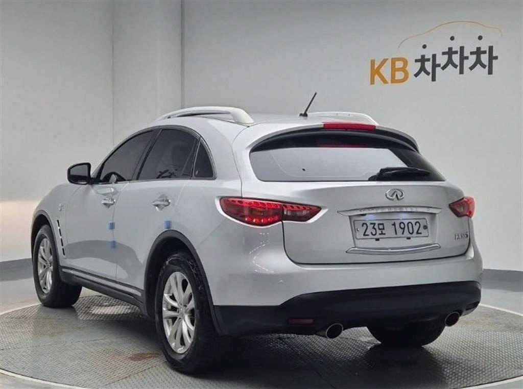 Infiniti FX - Vista 4