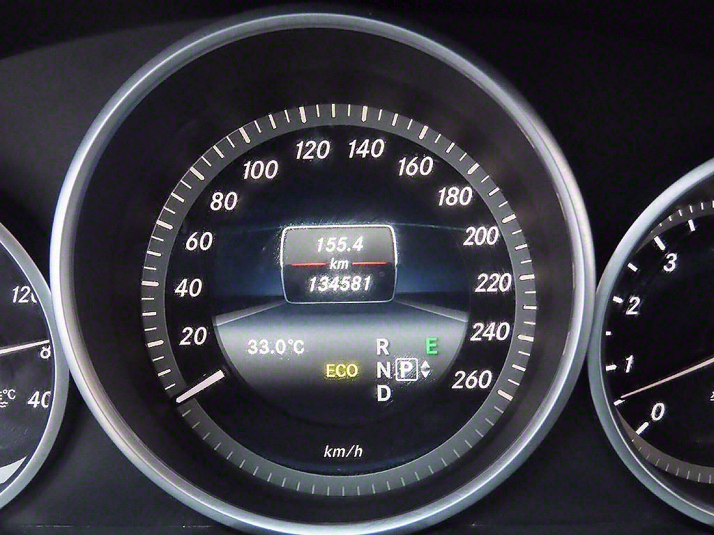 Mercedes Benz E class - Vista 11