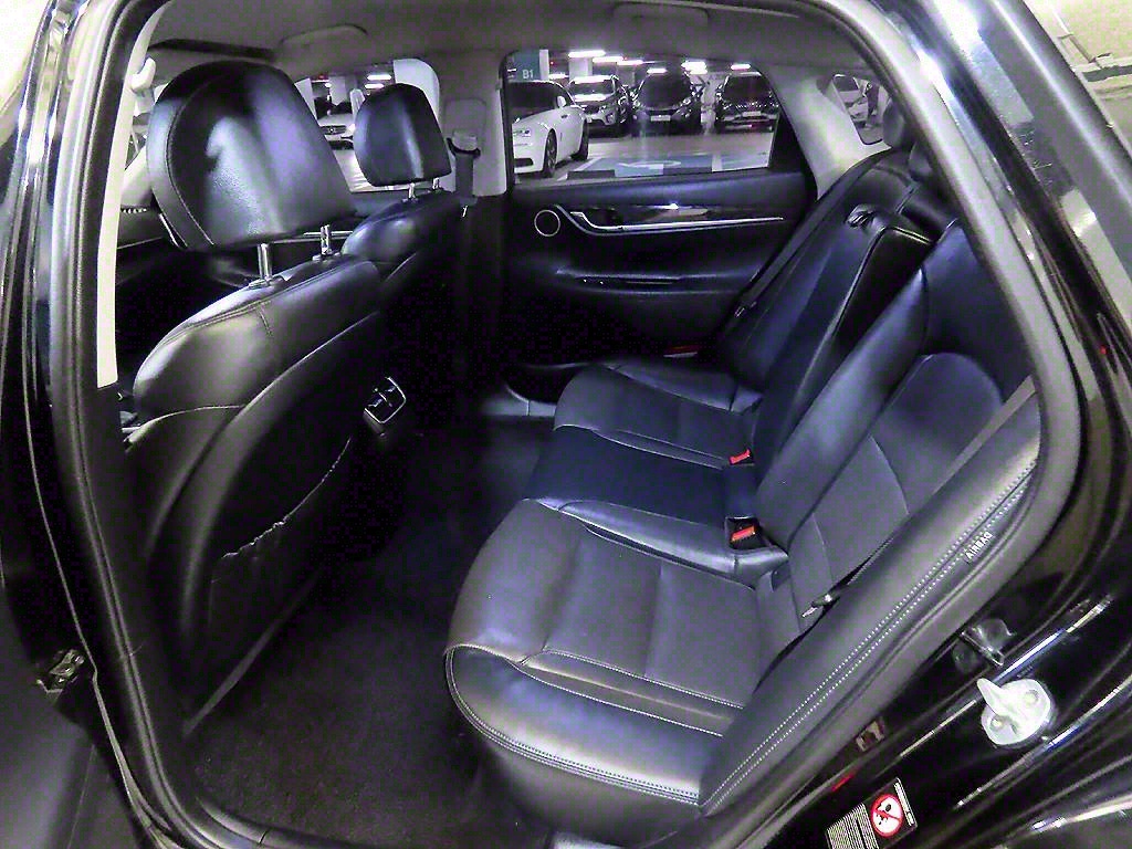 HYUNDAI Grandeur - Vista 7