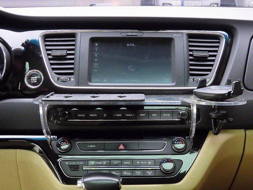 KIA Carnival - Vista 8
