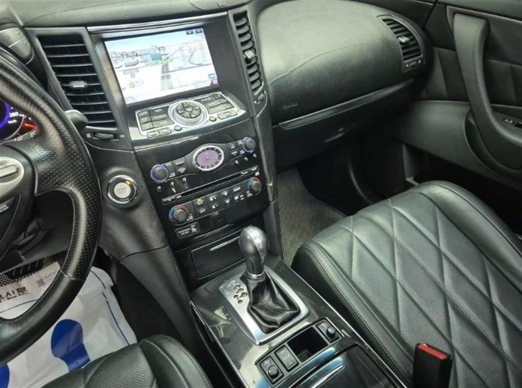 Infiniti FX - Vista 10