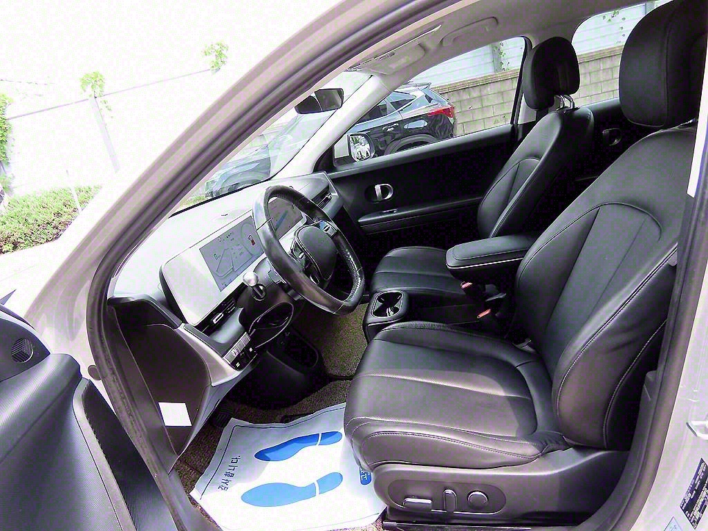 HYUNDAI Ioniq 5 - Vista 5