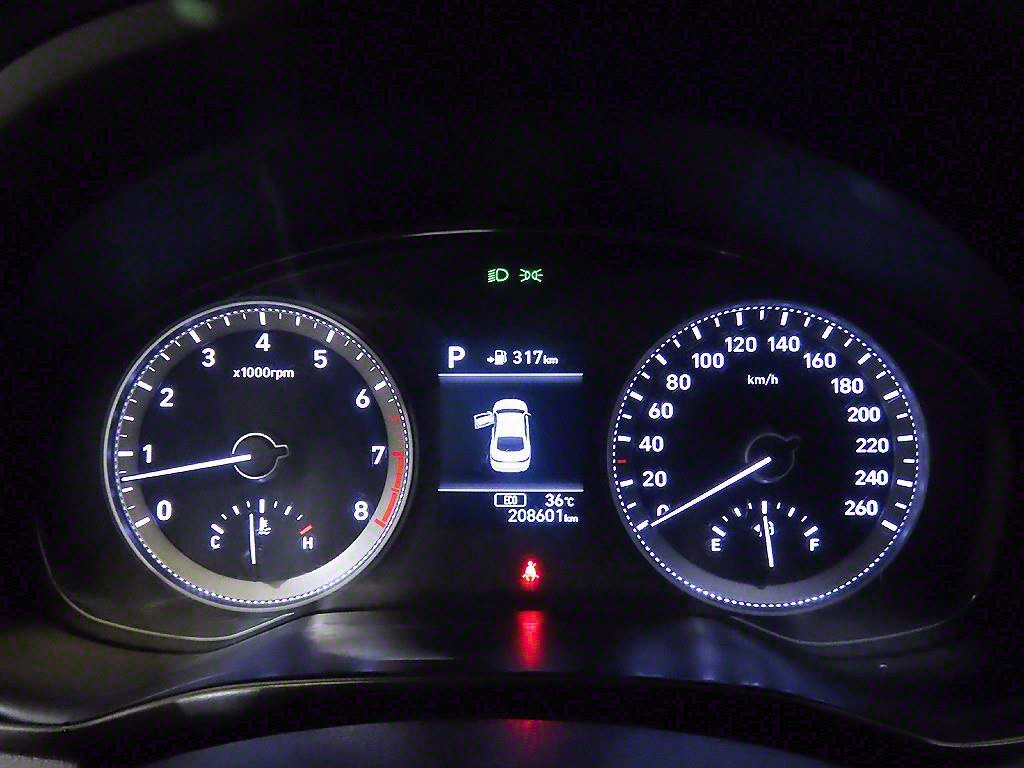 HYUNDAI Grandeur - Vista 9