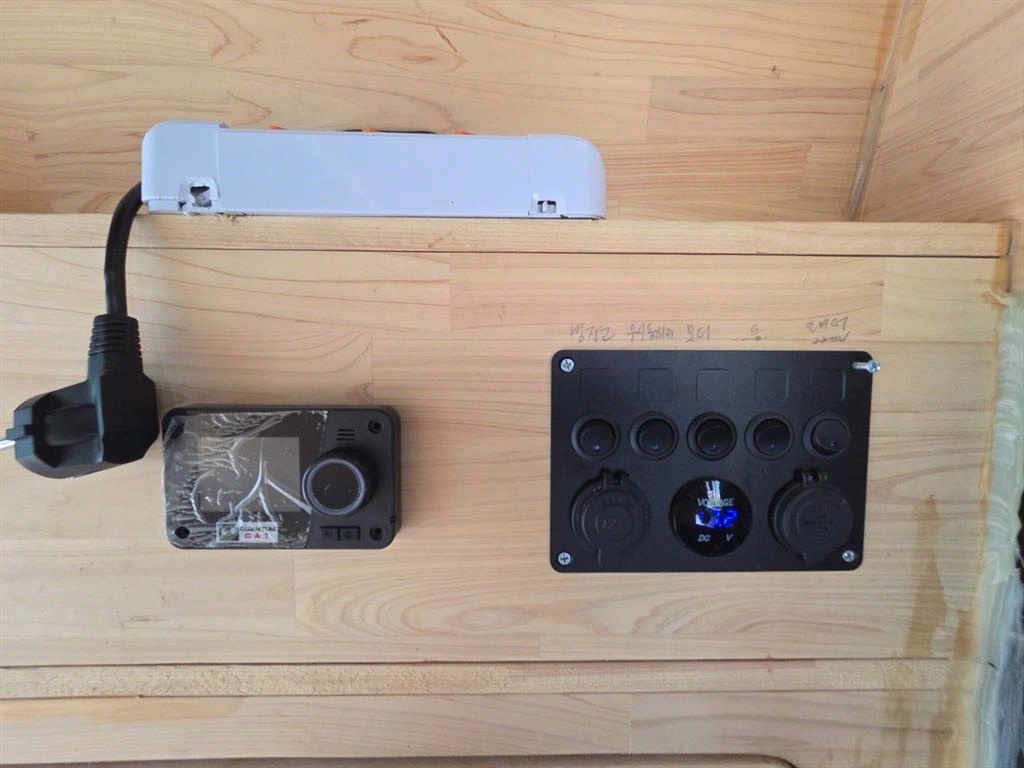 HYUNDAI Staria 2023 Negro - Importación desde Corea - HF Imports Iquique - Foto 15