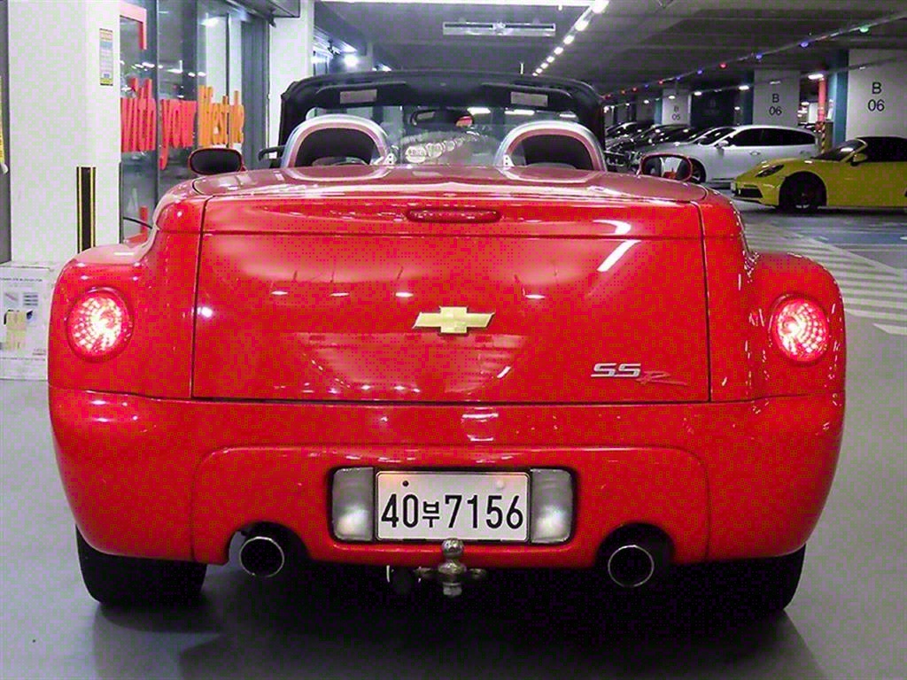 Chevrolet SSR - Vista 10