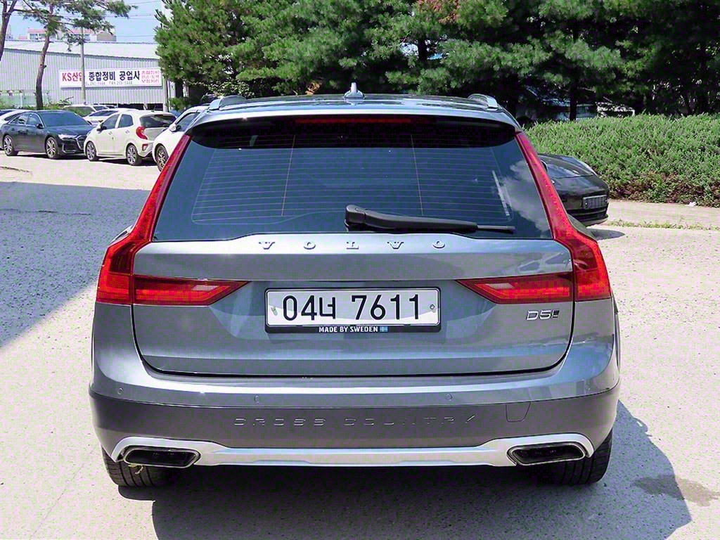 Volvo V90 - Vista 4