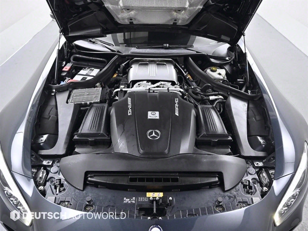 Mercedes Benz AMG GT - Vista 6