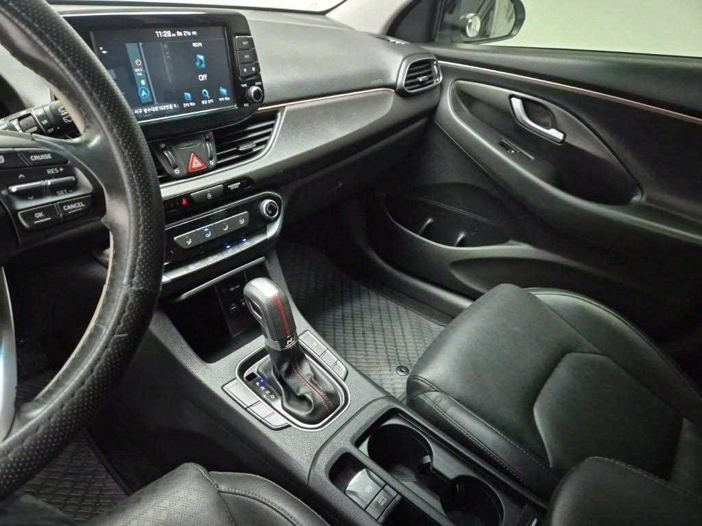 HYUNDAI i30 - Vista 10