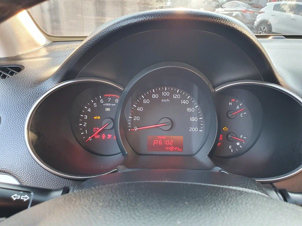 KIA Morning - Vista 4