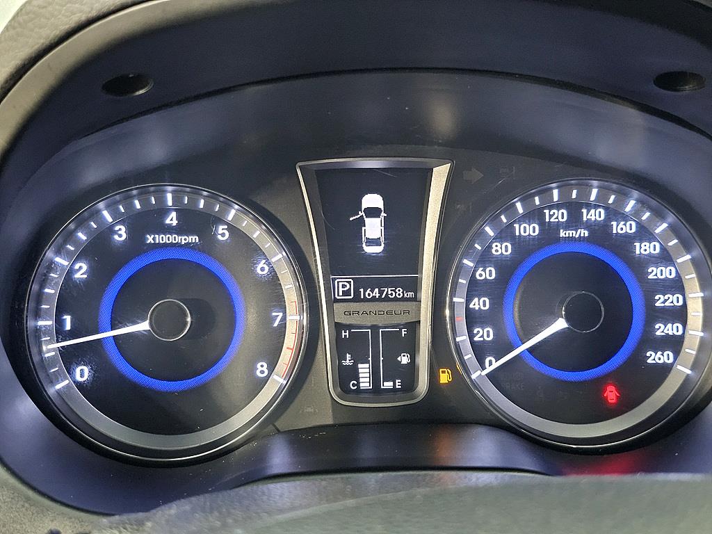 HYUNDAI Grandeur - Vista 7