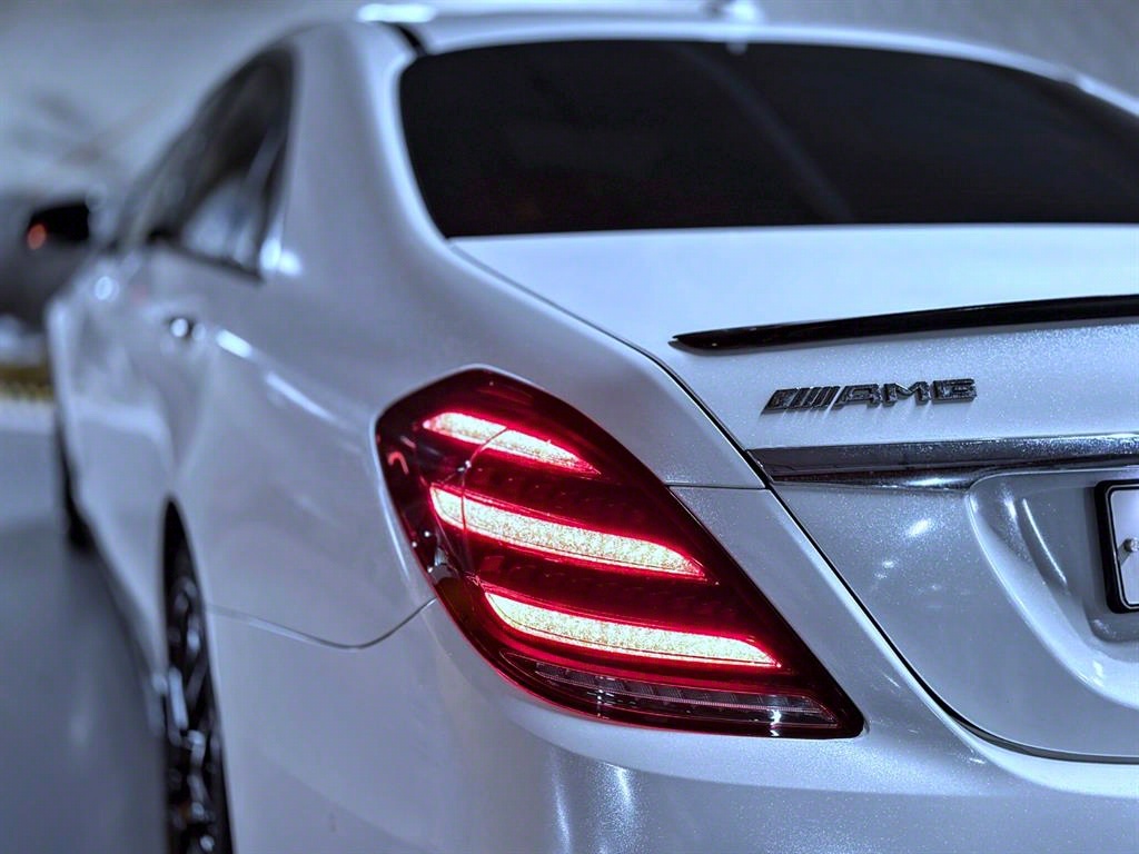 Mercedes Benz S Class - Vista 6