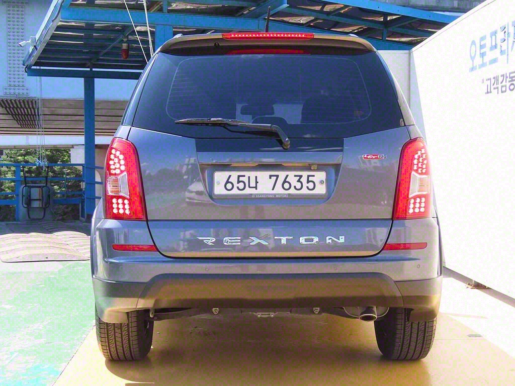 Ssangyong Rexton - Vista 4