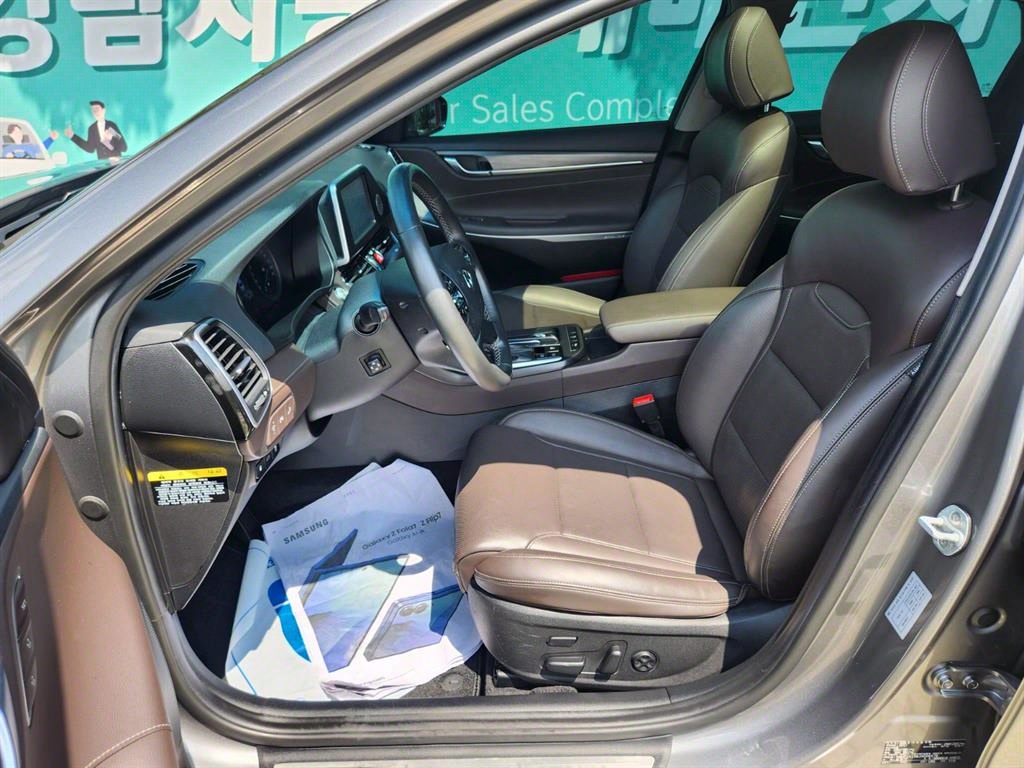 HYUNDAI Grandeur - Vista 11