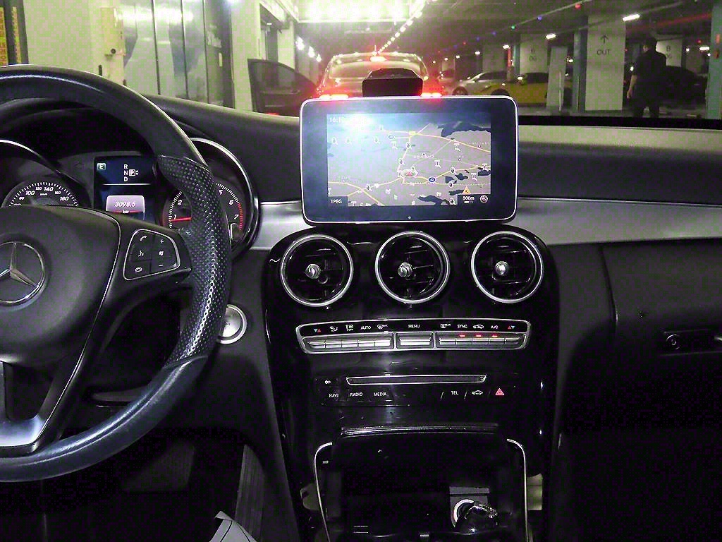 Mercedes Benz C Class - Vista 11