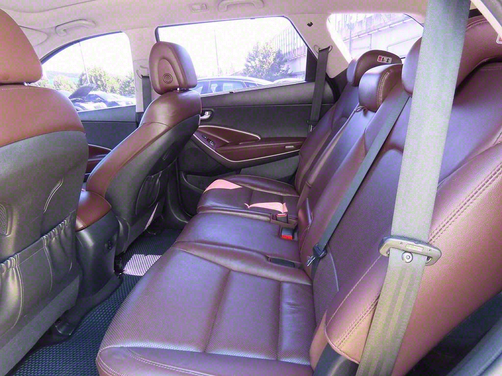 HYUNDAI Maxcruz - Vista 6