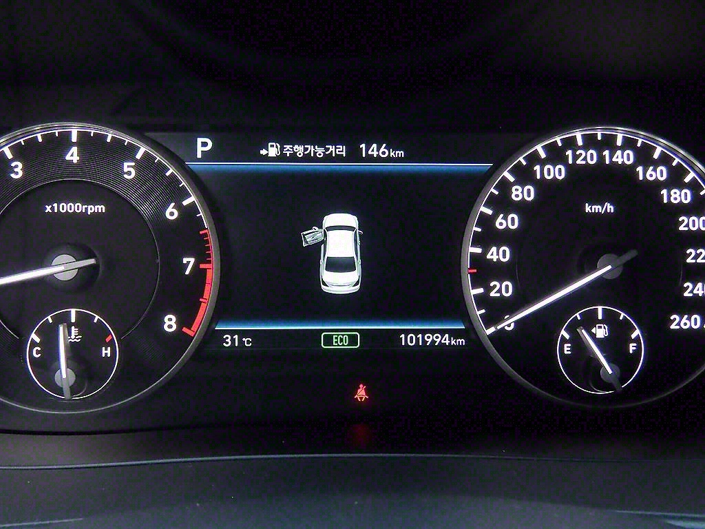 Genesis EQ900 - Vista 9