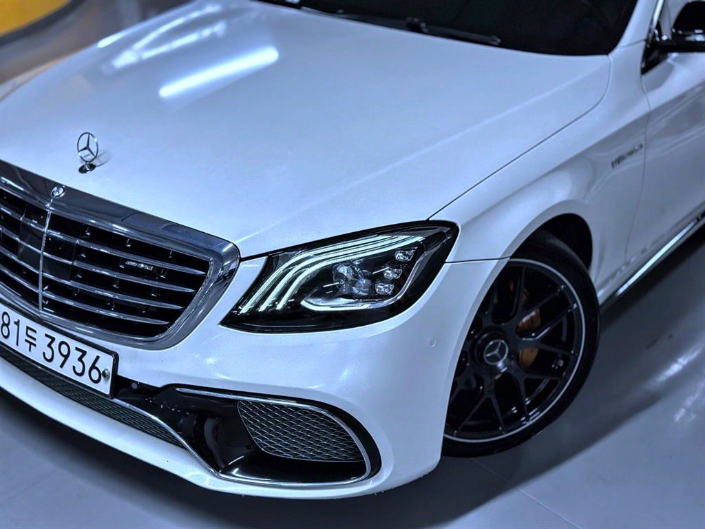 Mercedes Benz S Class - Vista 5