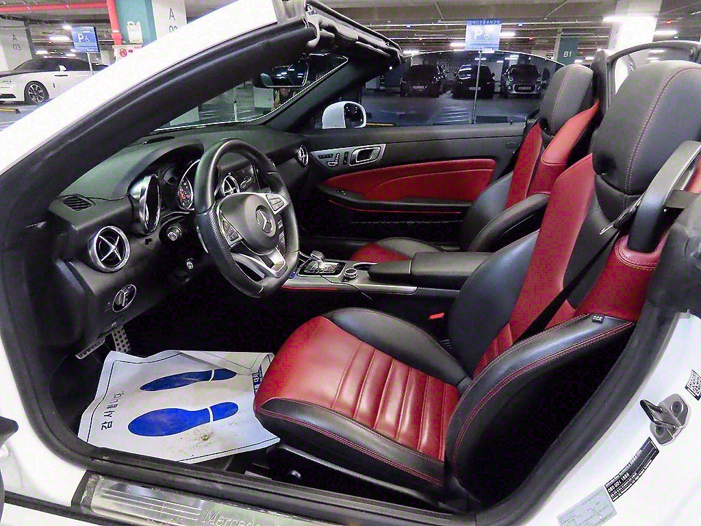 Mercedes Benz SLC Class - Vista 11