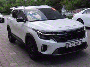 KIA Seltos - Vista 4