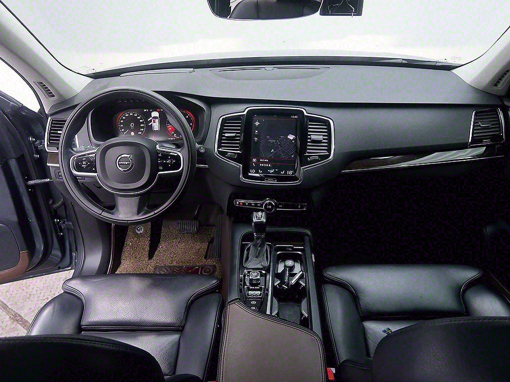 Volvo XC90 - Vista 9