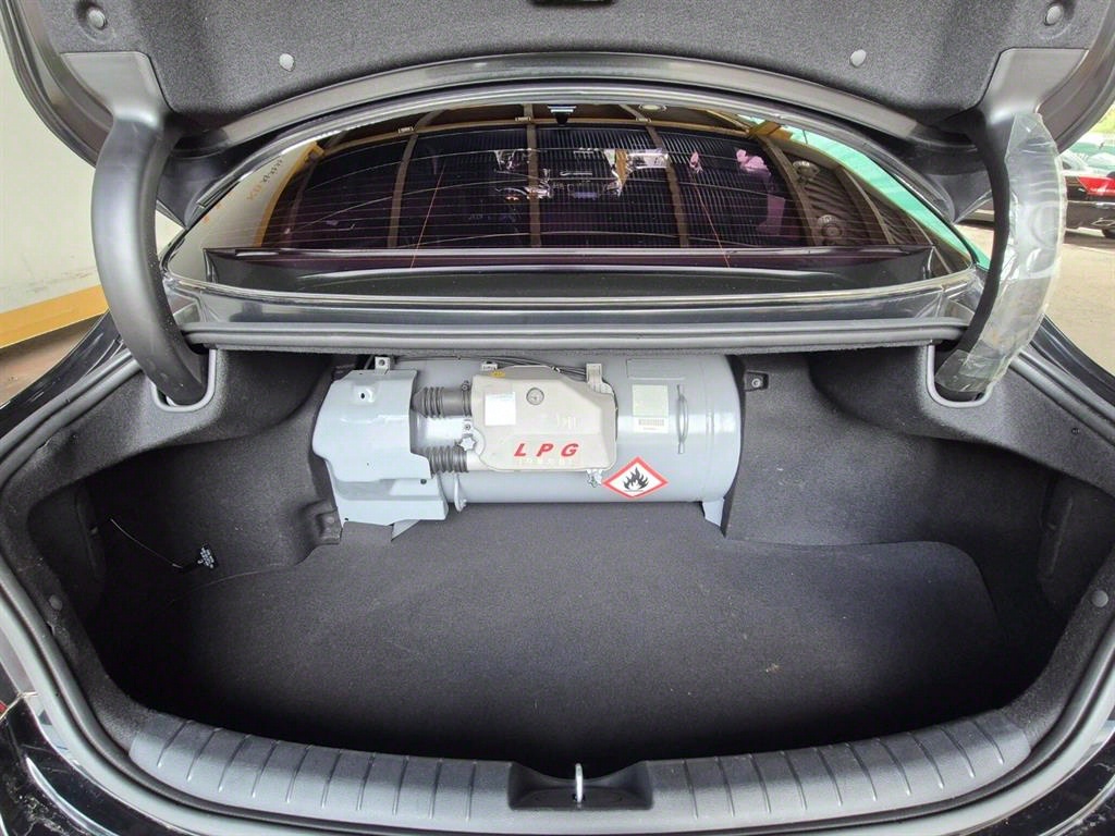 HYUNDAI Grandeur 2018 Negro - Importación desde Corea - HF Imports Iquique - Foto 19