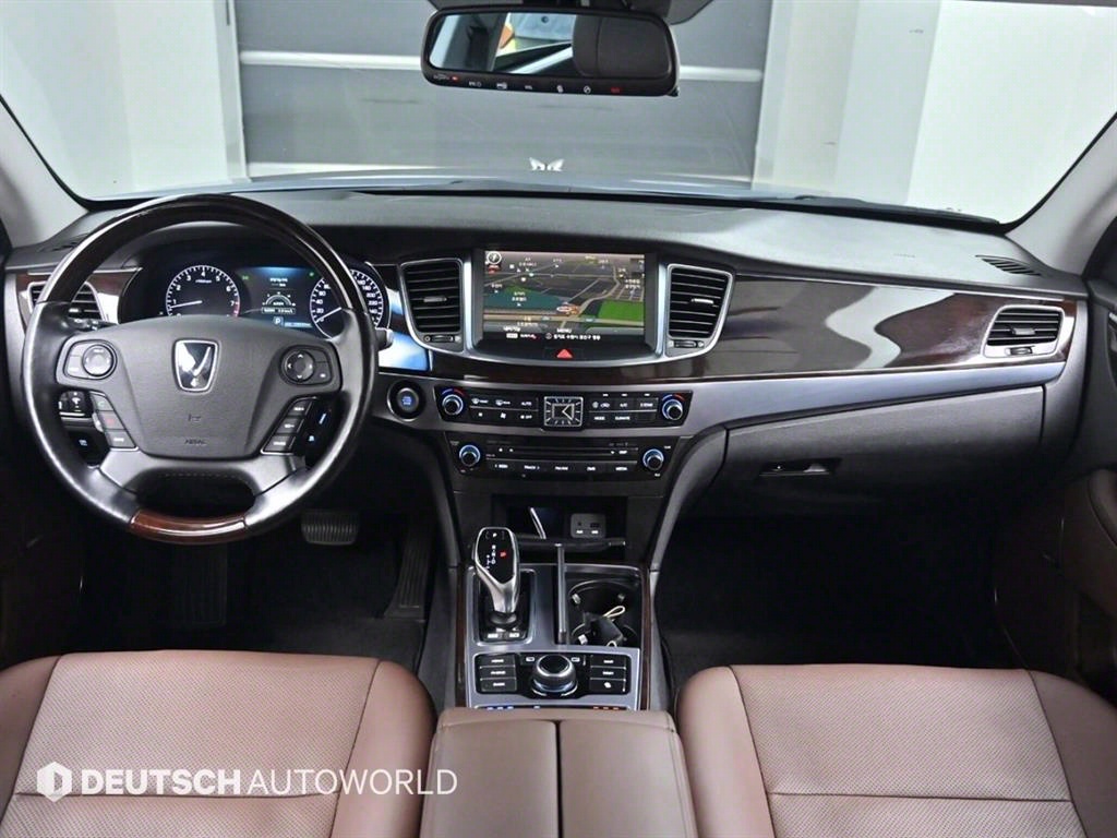 HYUNDAI Equus - Vista 7