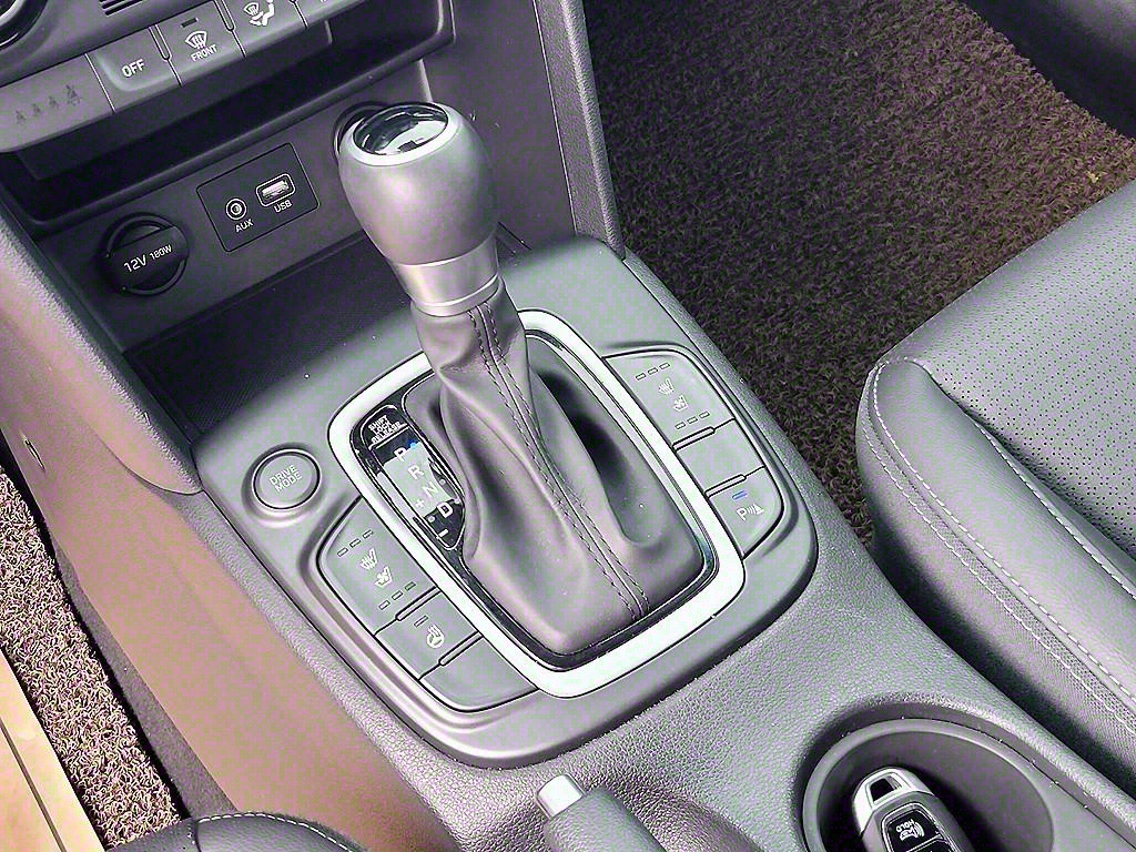 HYUNDAI Kona - Vista 11