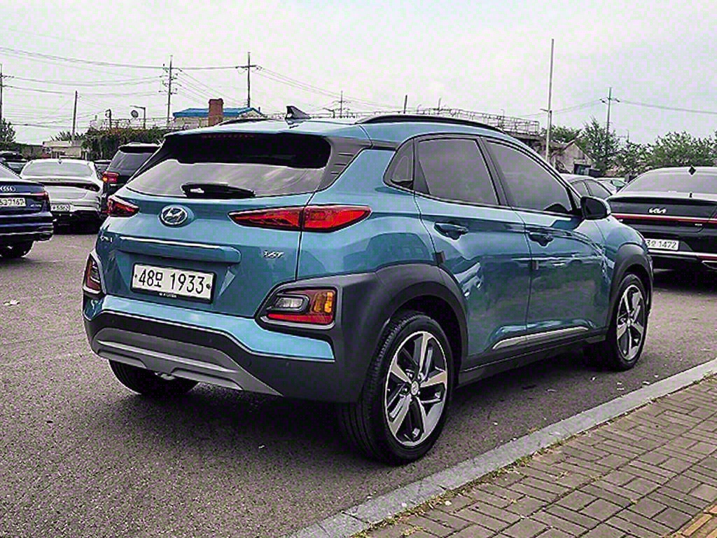 HYUNDAI Kona - Vista 4