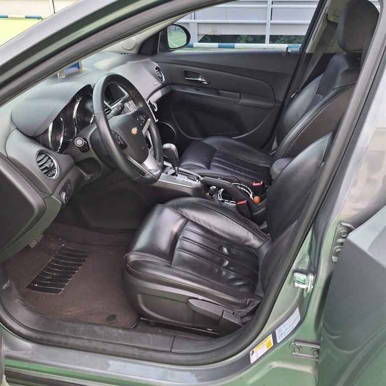 Chevrolet Cruise - Vista 5