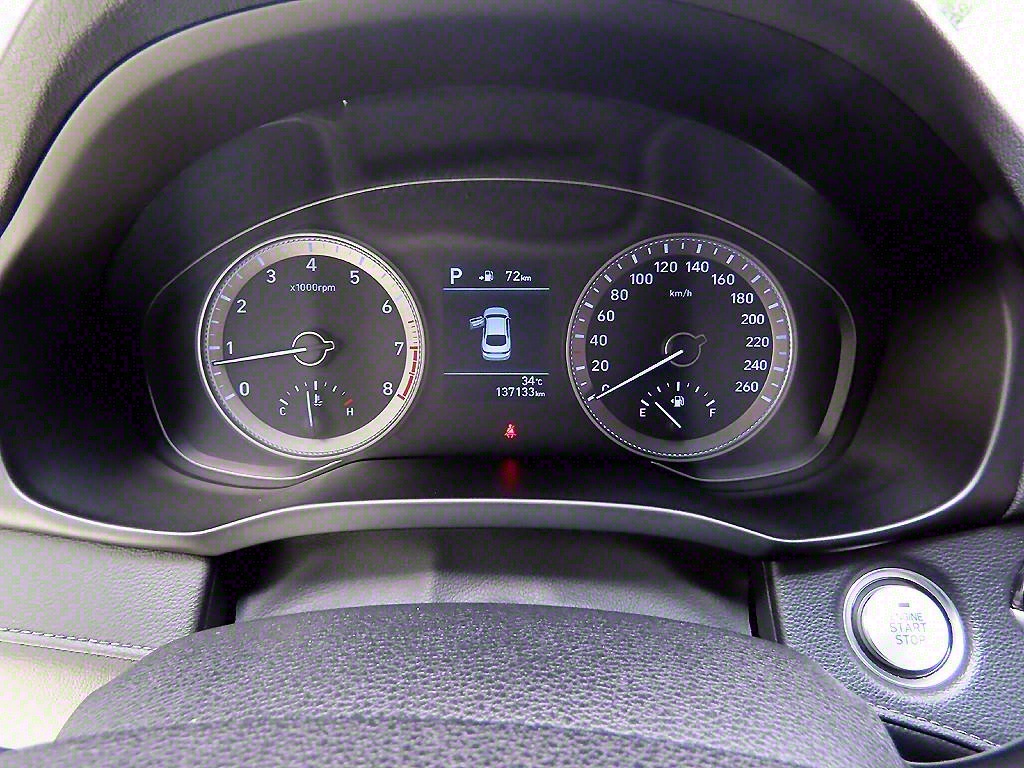 HYUNDAI Grandeur - Vista 9