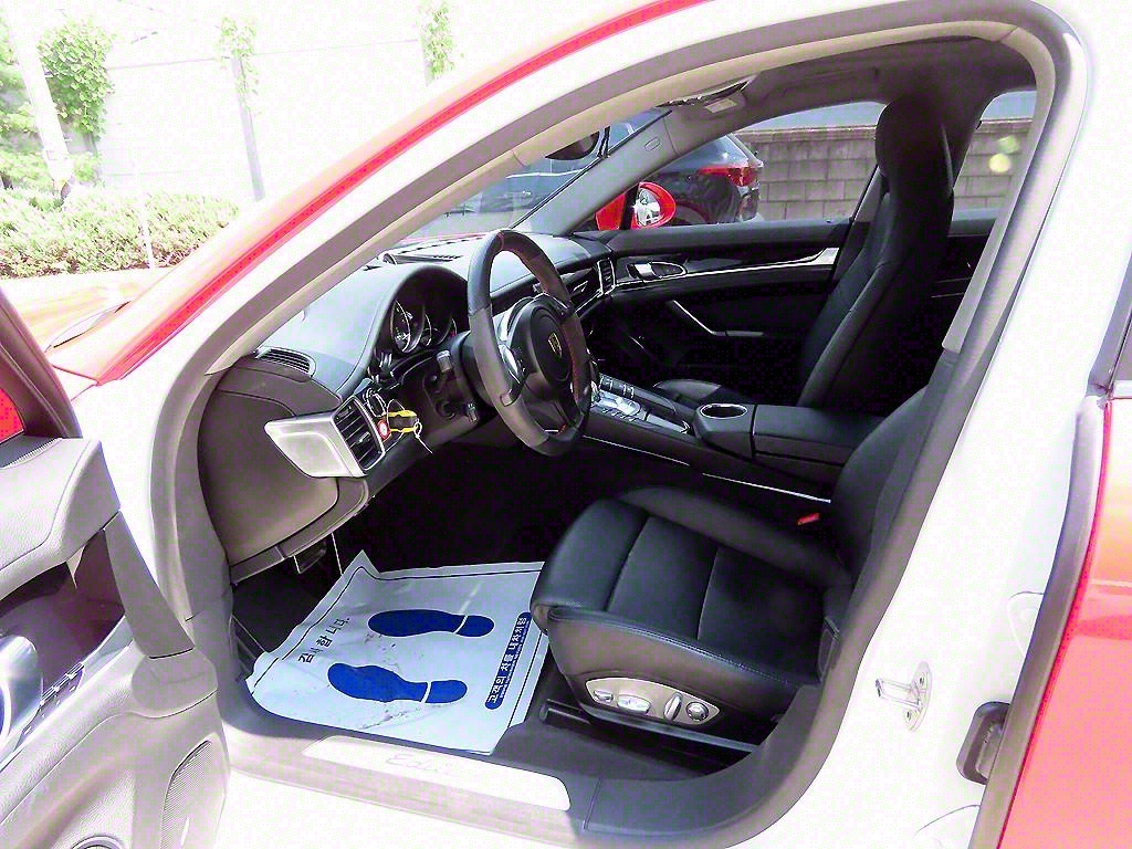 Porsche Panamera - Vista 5